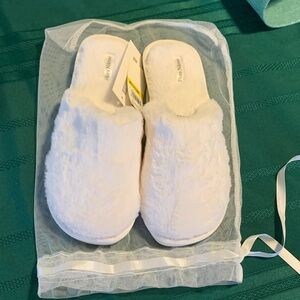 Flora Nikrooz White Plush Slide Slippers